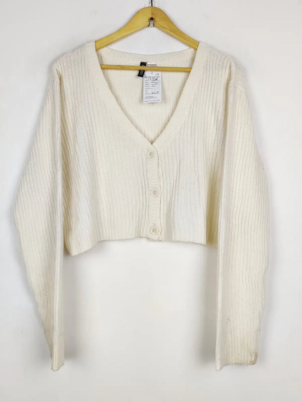 Buy online pre-used pre-loved 100% authentic & Original branded H&M (LS-19459) available in Pakistan. Top international brands avilable.
