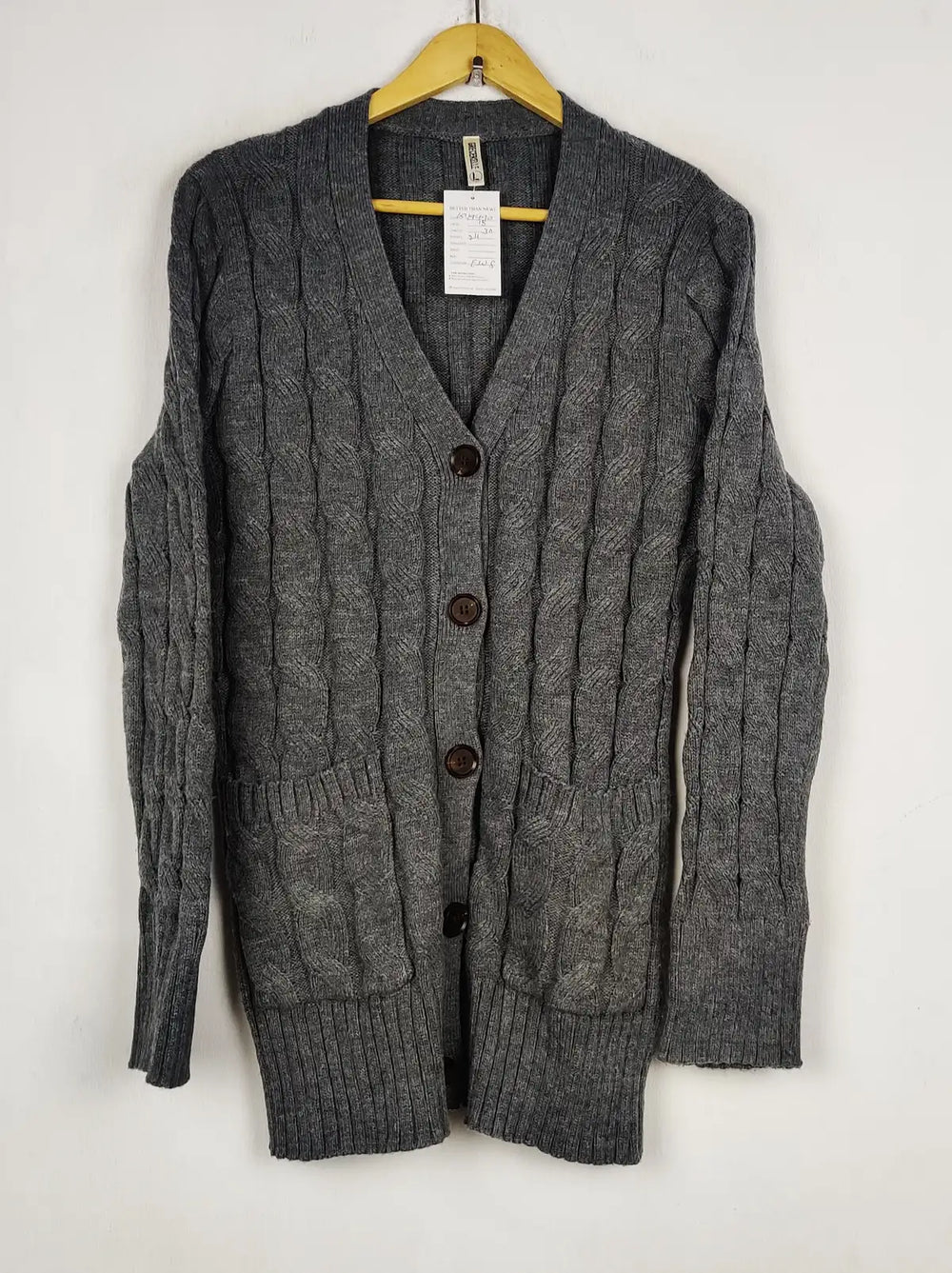 Buy online pre-used pre-loved 100% authentic & Original branded Crecerelle (LS-19490) available in Pakistan. Top international brands avilable.