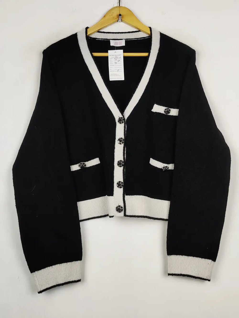 Buy online pre-used pre-loved 100% authentic & Original branded Savida (LS-19513) available in Pakistan. Top international brands avilable.