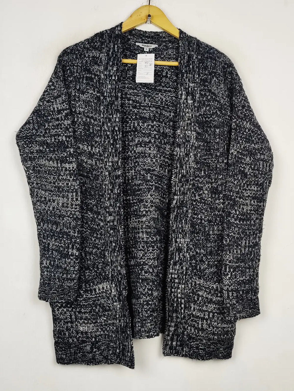 Buy online pre-used pre-loved 100% authentic & Original branded Pep&Co (LS-19553) available in Pakistan. Top international brands avilable.