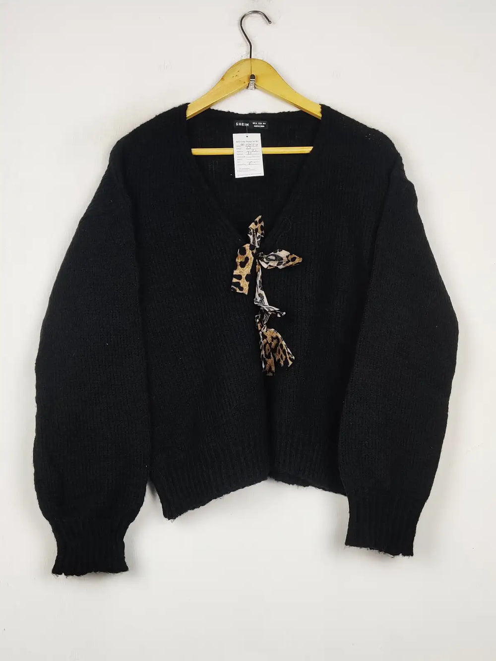 Buy online pre-used pre-loved 100% authentic & Original branded Shein (LS-19559) available in Pakistan. Top international brands avilable.