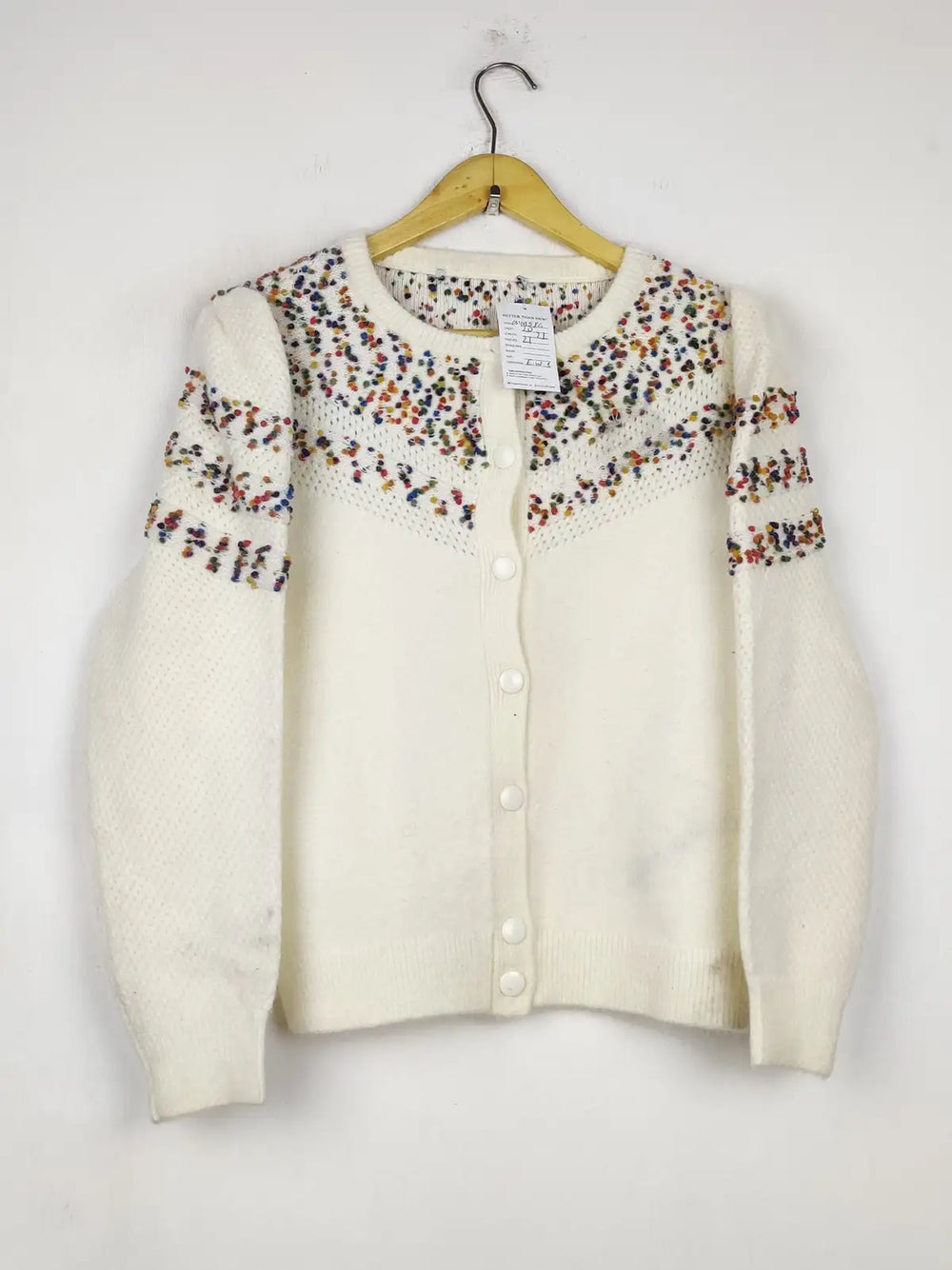 Buy online pre-used pre-loved 100% authentic & Original branded Unknown Brand (LS-19586) available in Pakistan. Top international brands avilable.