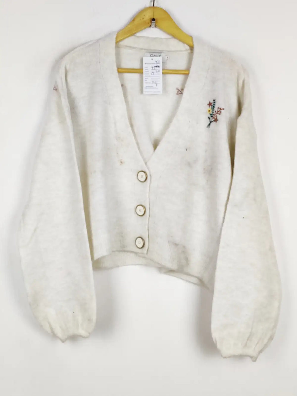 Buy online pre-used pre-loved 100% authentic & Original branded Only (LS-19627) available in Pakistan. Top international brands avilable.