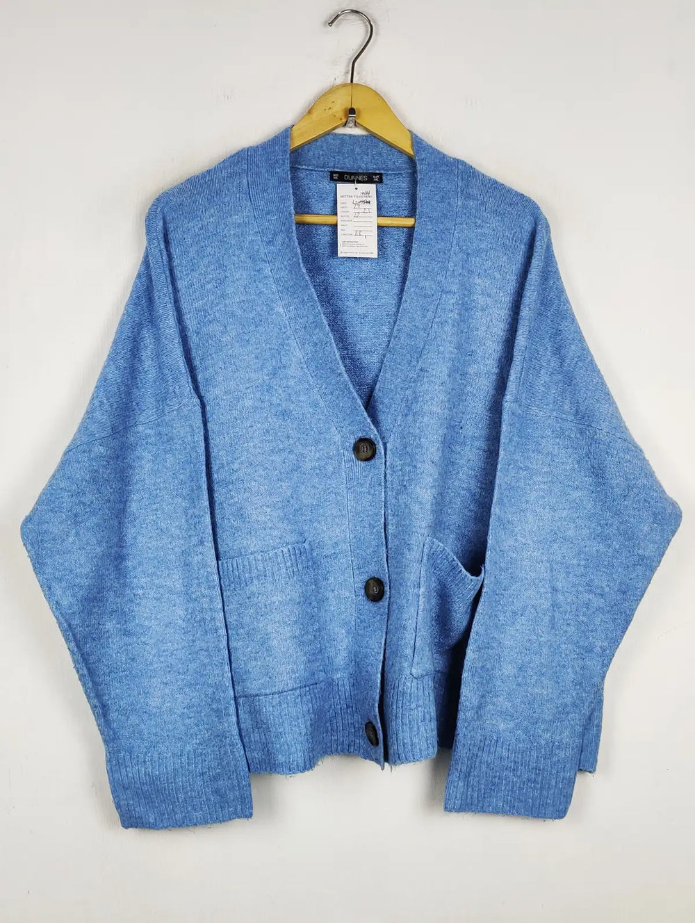 Buy online pre-used pre-loved 100% authentic & Original branded Dunnes Stores (LS-19644) available in Pakistan. Top international brands avilable.