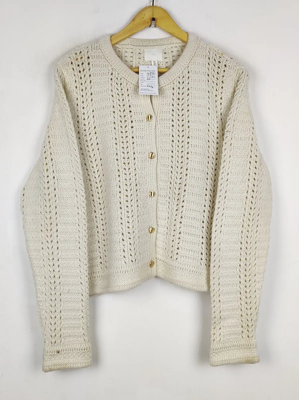 Buy online pre-used pre-loved 100% authentic & Original branded H&M (LS-19721) available in Pakistan. Top international brands avilable.