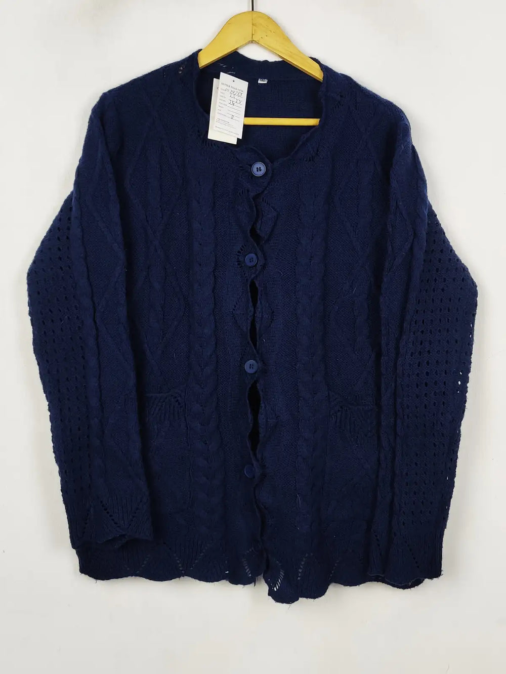 Buy online pre-used pre-loved 100% authentic & Original branded Unknown Brand (LS-19788) available in Pakistan. Top international brands avilable.