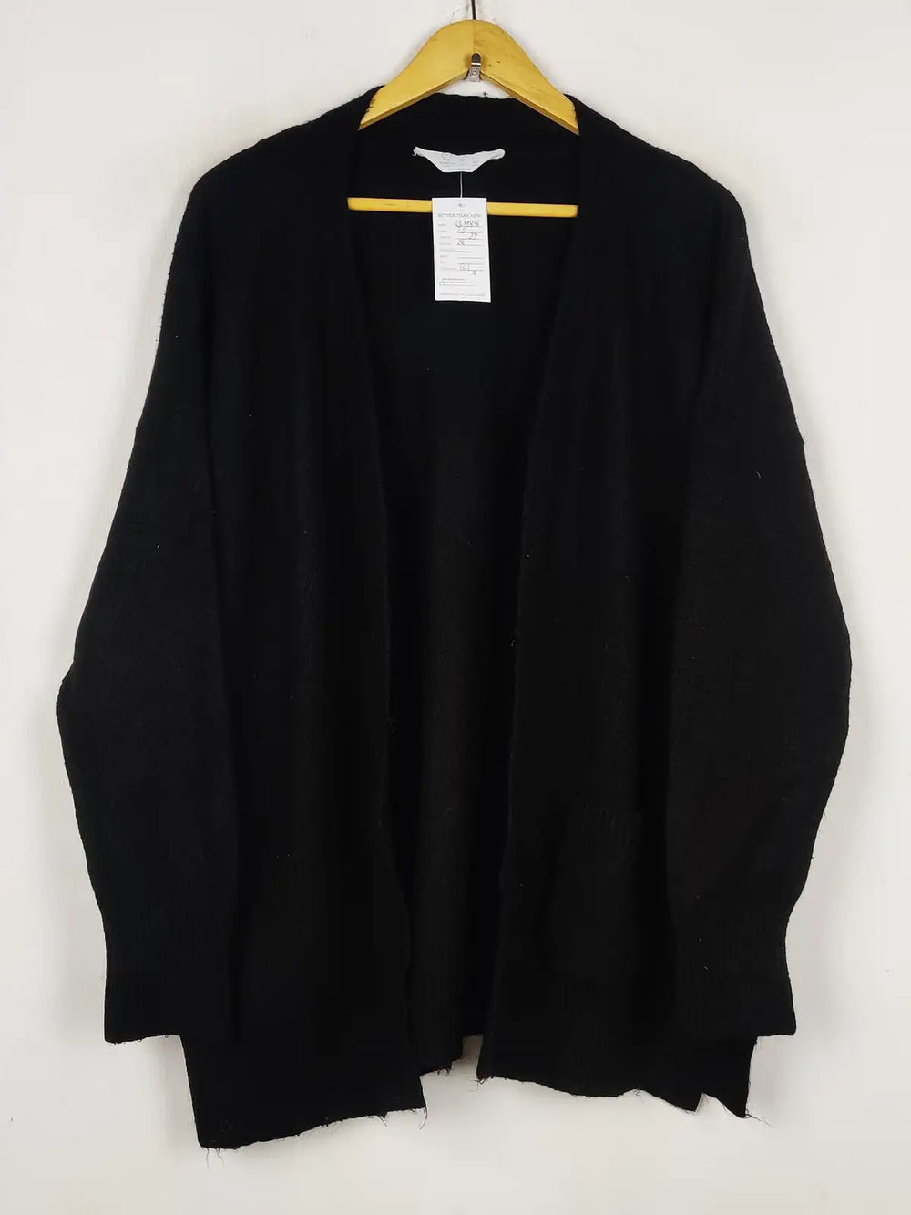 Buy online pre-used pre-loved 100% authentic & Original branded Primark (LS-19816) available in Pakistan. Top international brands avilable.