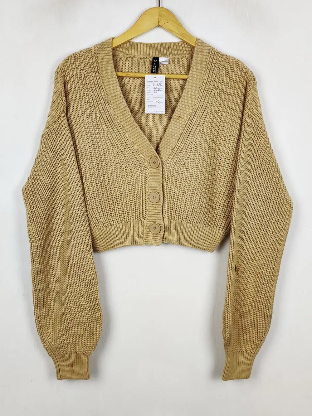 Buy online pre-used pre-loved 100% authentic & Original branded H&M (LS-19822) available in Pakistan. Top international brands avilable.