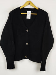 Buy online pre-used pre-loved 100% authentic & Original branded Vero Moda (LS-19849) available in Pakistan. Top international brands avilable.