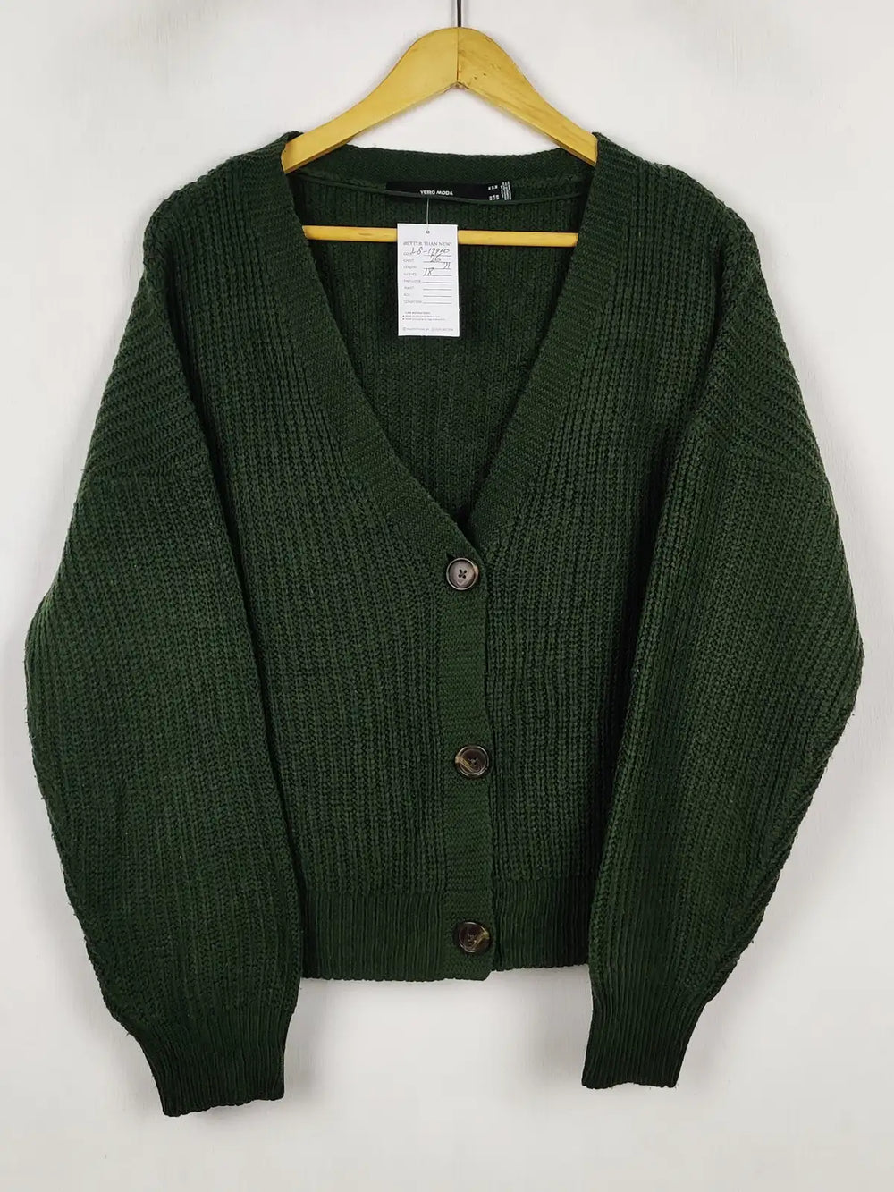 Buy online pre-used pre-loved 100% authentic & Original branded Vero Moda (LS-19910) available in Pakistan. Top international brands avilable.
