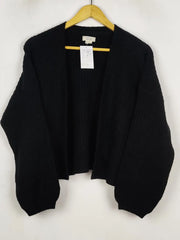 Buy online pre-used pre-loved 100% authentic & Original branded Fatface (LS-19914) available in Pakistan. Top international brands avilable.