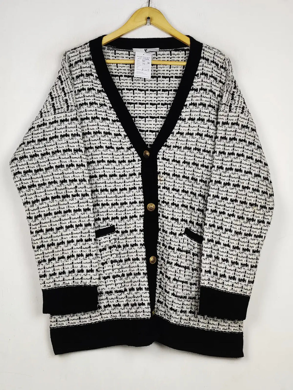 Buy online pre-used pre-loved 100% authentic & Original branded V By Very (LS-19977) available in Pakistan. Top international brands avilable.