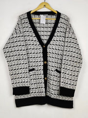 Buy online pre-used pre-loved 100% authentic & Original branded V By Very (LS-19977) available in Pakistan. Top international brands avilable.