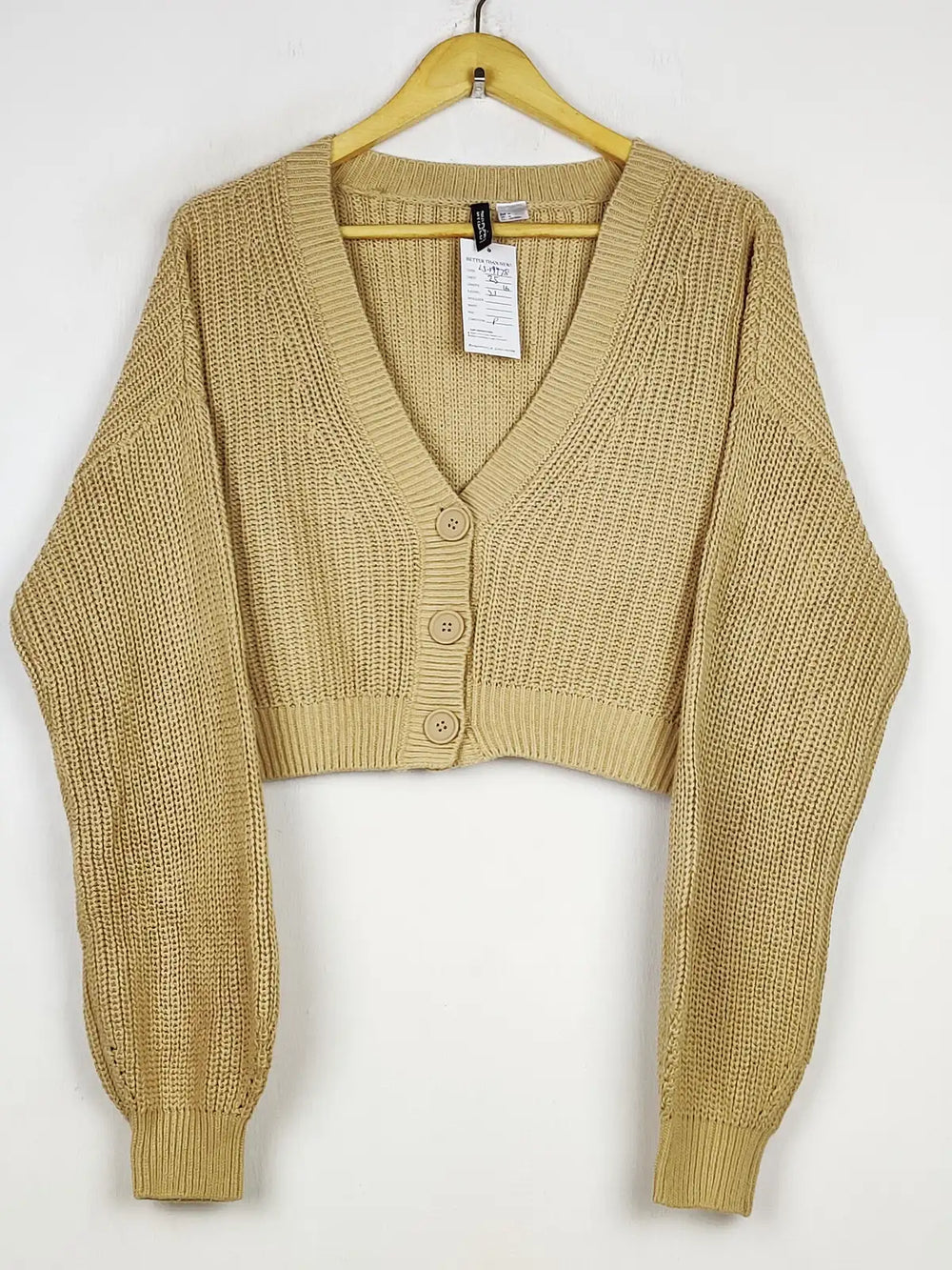 Buy online pre-used pre-loved 100% authentic & Original branded H&M (LS-19978) available in Pakistan. Top international brands avilable.