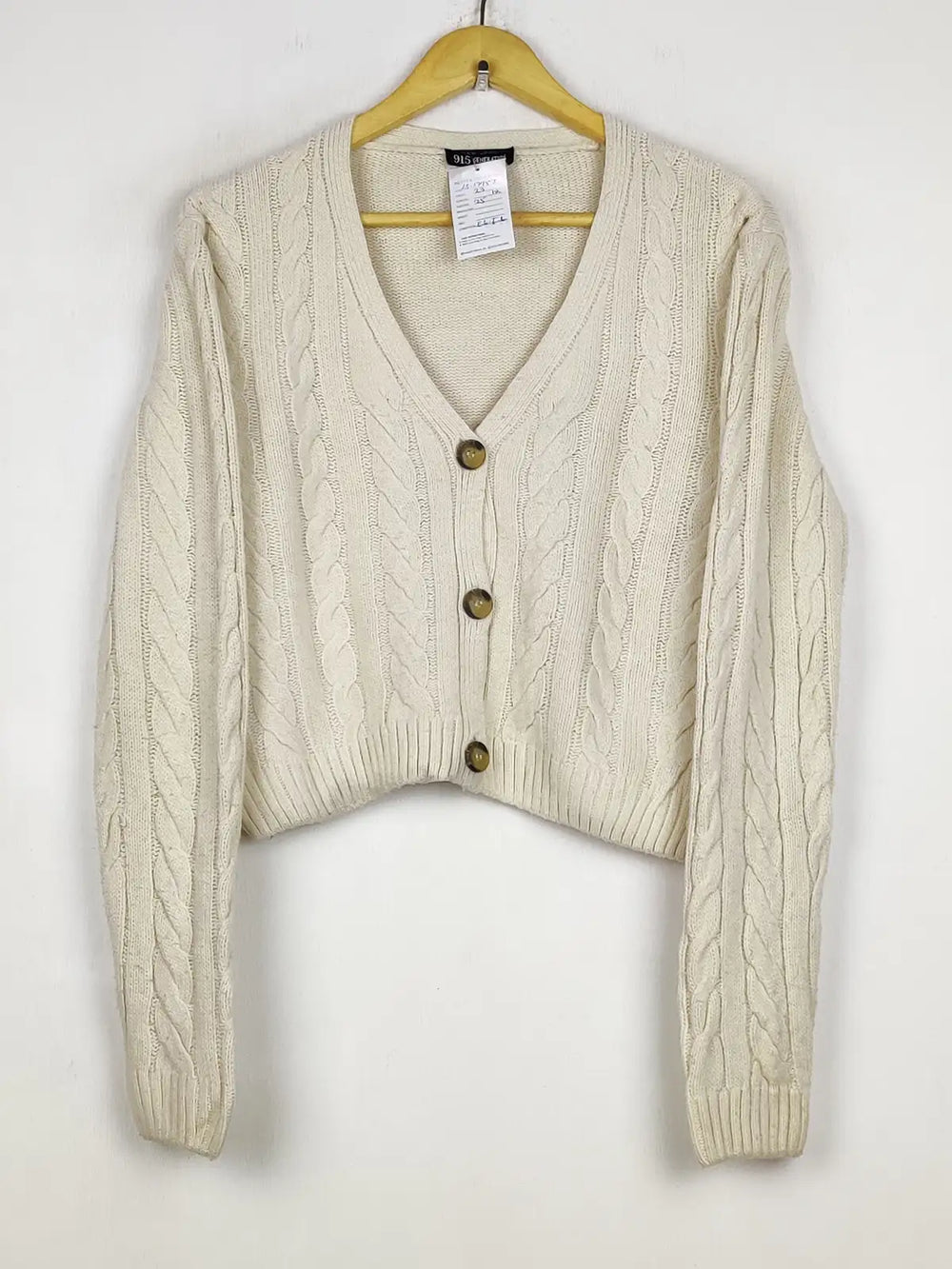 Buy online pre-used pre-loved 100% authentic & Original branded New Look (LS-19983) available in Pakistan. Top international brands avilable.