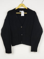 Buy online pre-used pre-loved 100% authentic & Original branded Primark (LS-19998) available in Pakistan. Top international brands avilable.