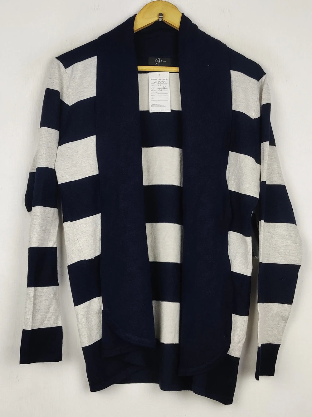 Buy online pre-used pre-loved 100% authentic & Original branded E Y M (LS-20015) available in Pakistan. Top international brands avilable.