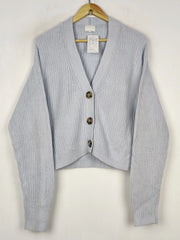 Buy online pre-used pre-loved 100% authentic & Original branded H&M (LS-20083) available in Pakistan. Top international brands avilable.