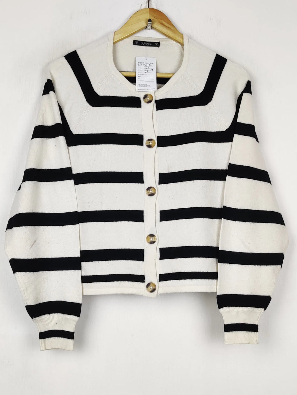Buy online pre-used pre-loved 100% authentic & Original branded Dunnes Stores (LS-20104) available in Pakistan. Top international brands avilable.