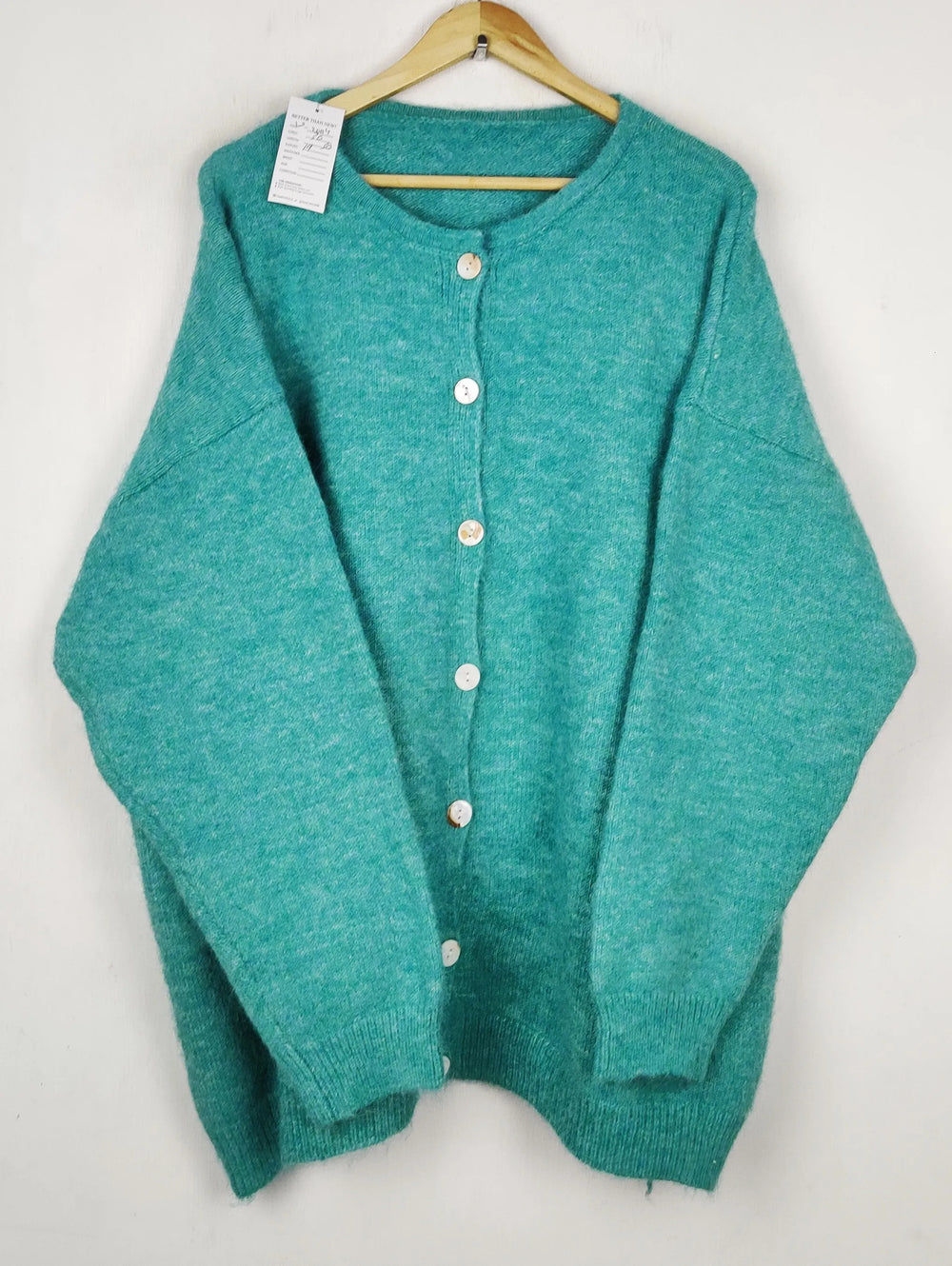 Buy online pre-used pre-loved 100% authentic & Original branded Unknown Brand (LS-20114) available in Pakistan. Top international brands avilable.