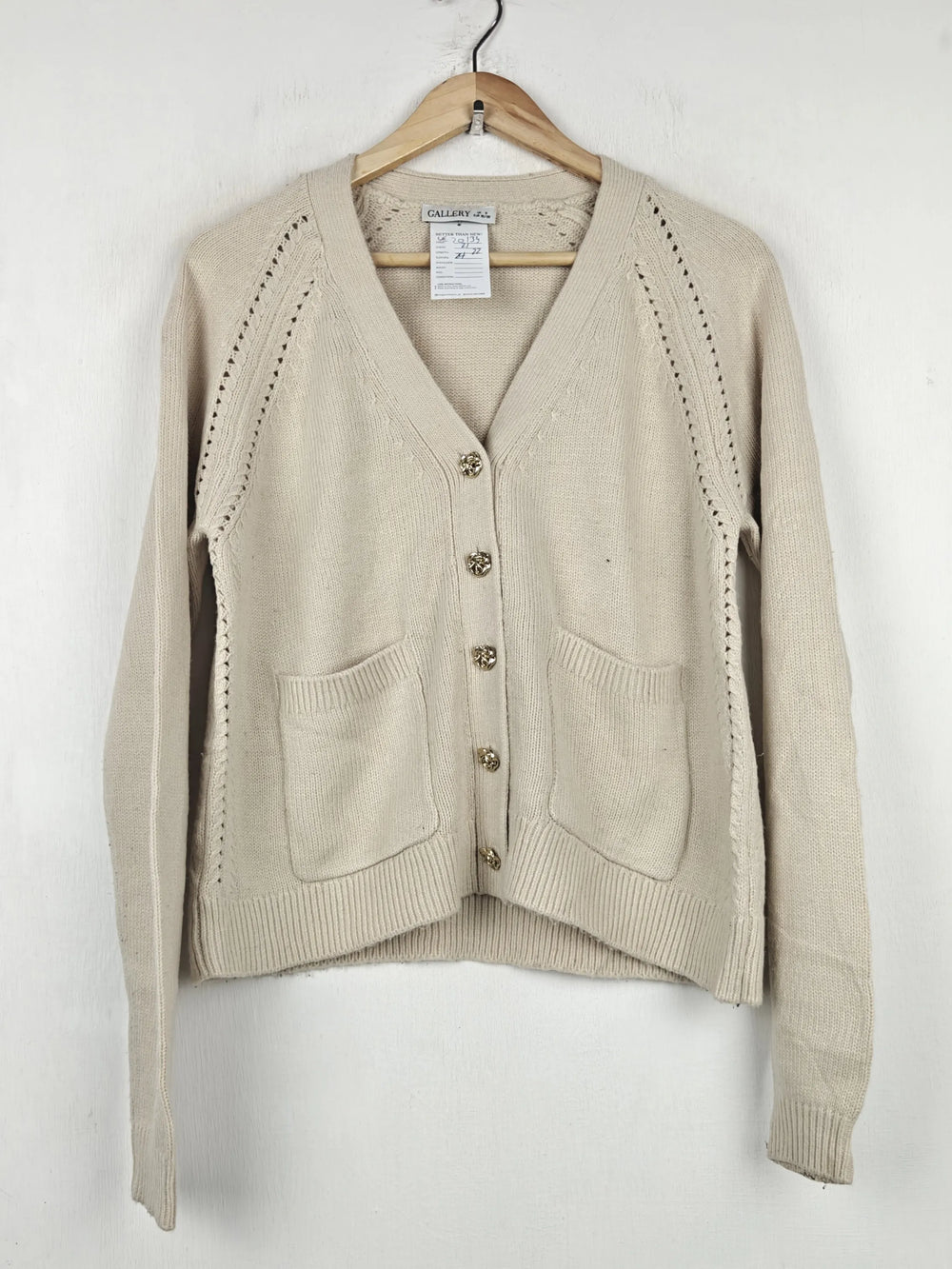 Buy online pre-used pre-loved 100% authentic & Original branded Gallery (LS-20134) available in Pakistan. Top international brands avilable.