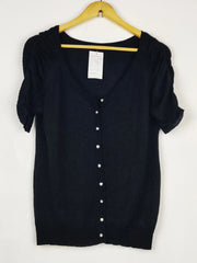Buy online pre-used pre-loved 100% authentic & Original branded Unknown Brand (LS-20195) available in Pakistan. Top international brands avilable.