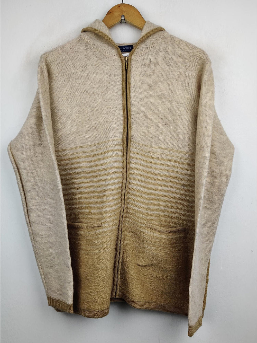 Buy online pre-used pre-loved 100% authentic & Original branded Karen Scott (LS-4173) available in Pakistan. Top international brands avilable.