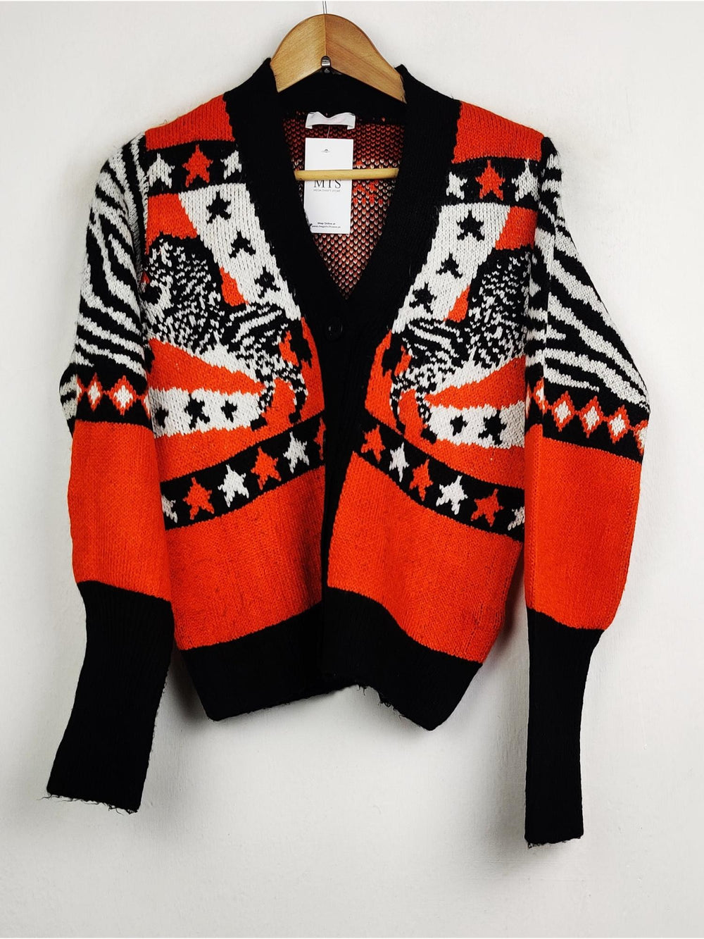 Buy online pre-used pre-loved 100% authentic & Original branded Savida (LS-4885) available in Pakistan. Top international brands avilable.