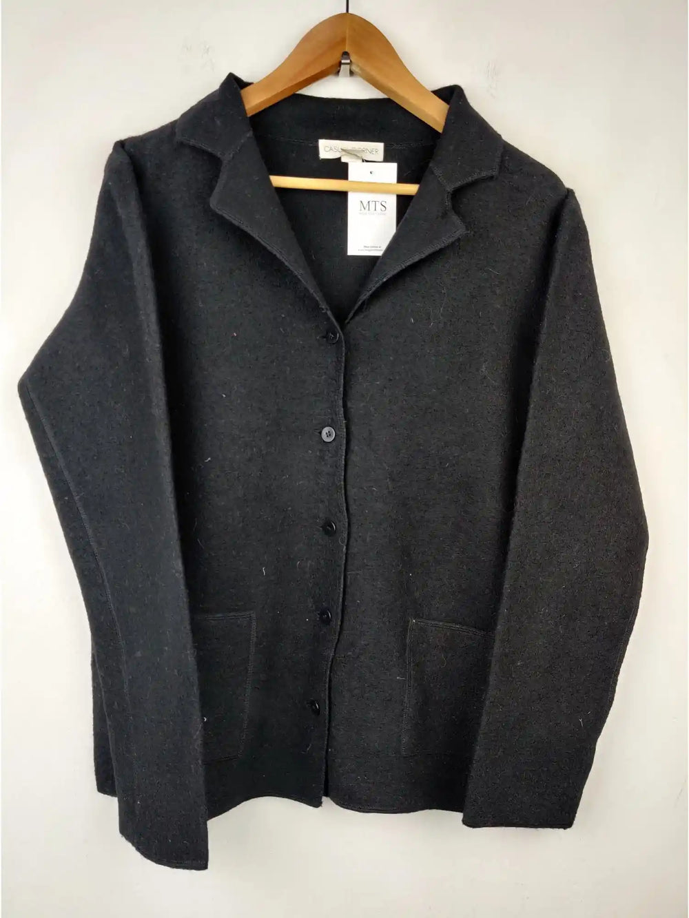 Buy online pre-used pre-loved 100% authentic & Original branded Casual Corner (LS-5439) available in Pakistan. Top international brands avilable.