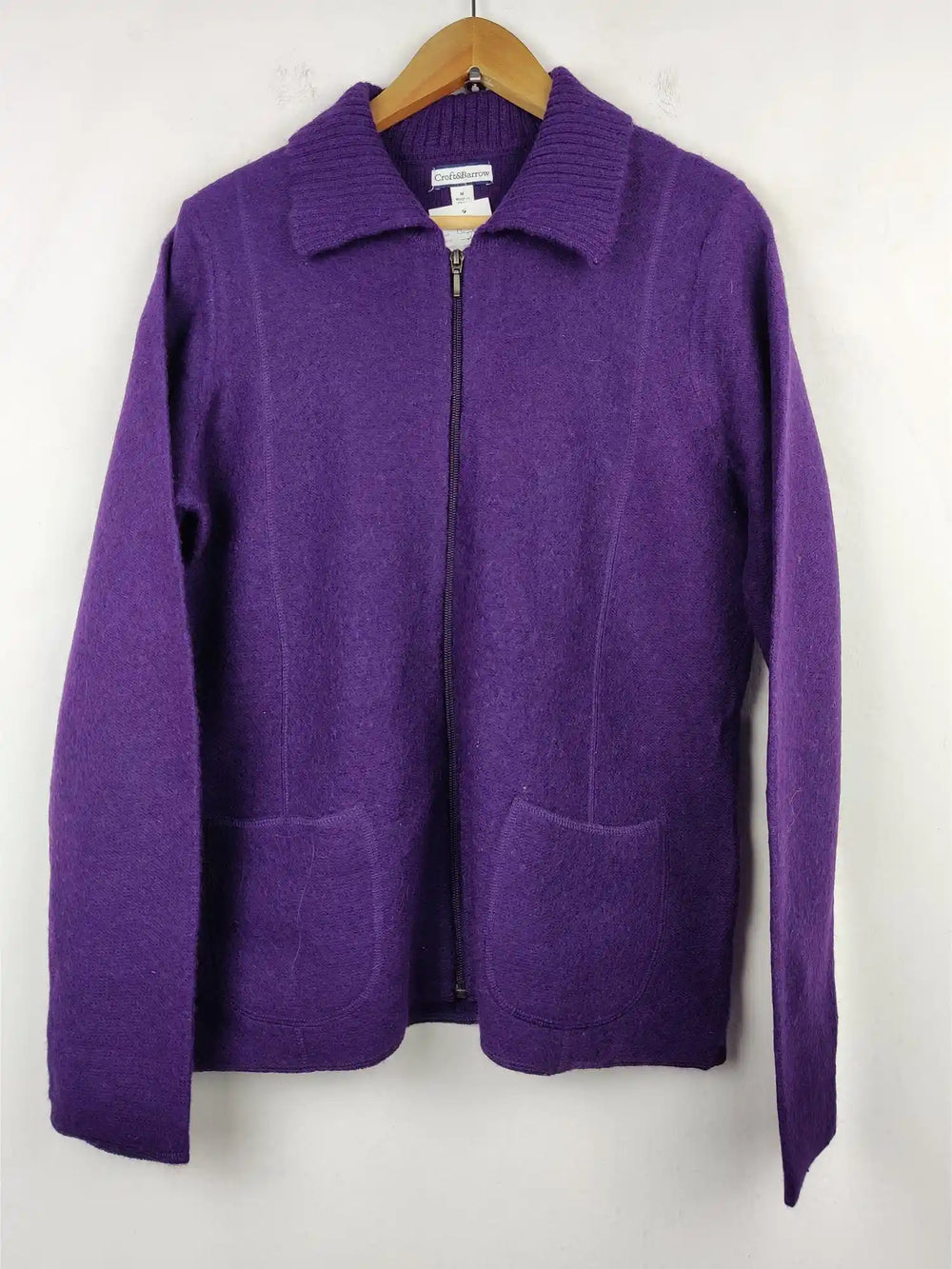 Buy online pre-used pre-loved 100% authentic & Original branded Croft & Barrow (LS-5509) available in Pakistan. Top international brands avilable.