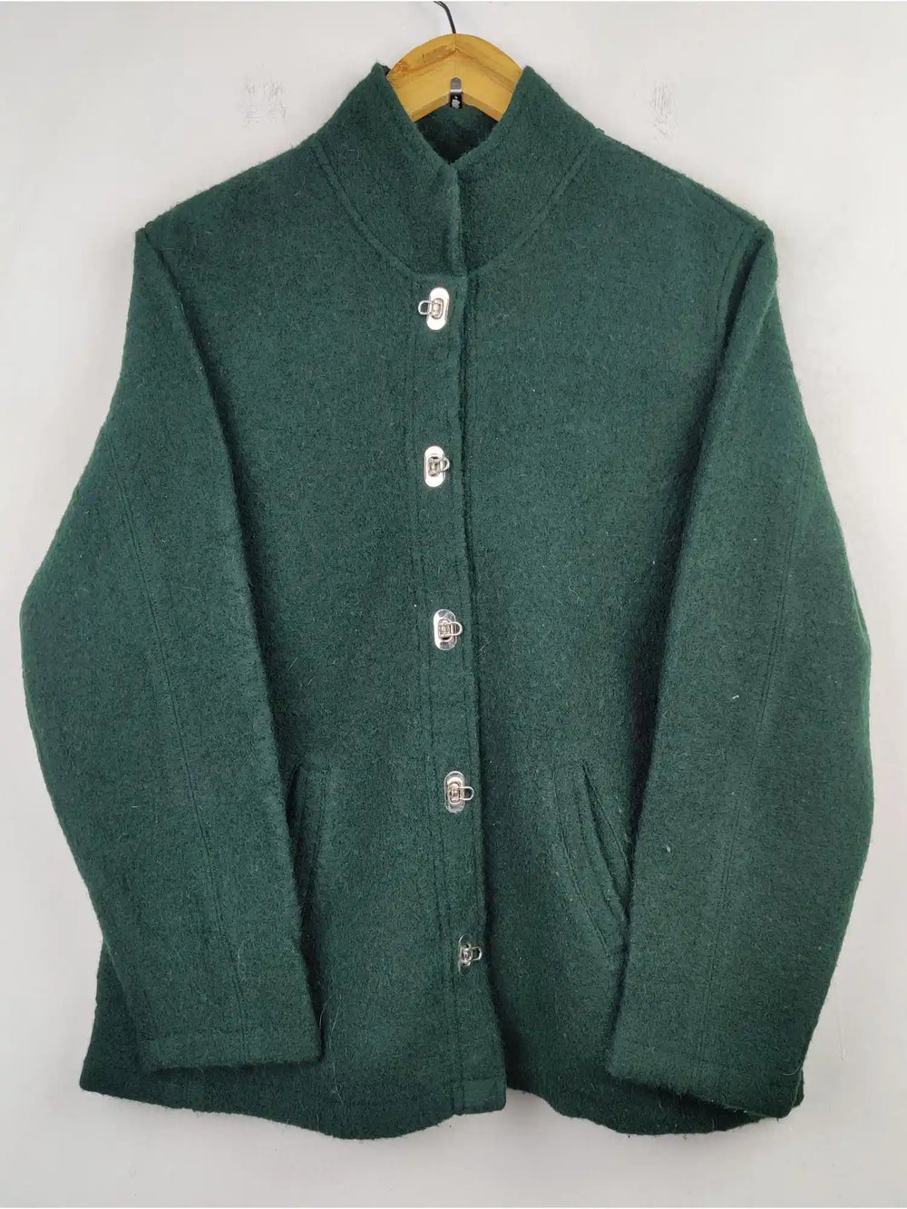 Buy online pre-used pre-loved 100% authentic & Original branded Talbots (LS-6231) available in Pakistan. Top international brands avilable.