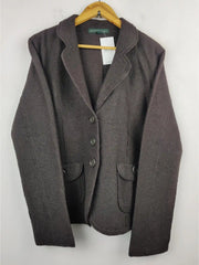 Buy online pre-used pre-loved 100% authentic & Original branded Harve Benard (LS-6249) available in Pakistan. Top international brands avilable.