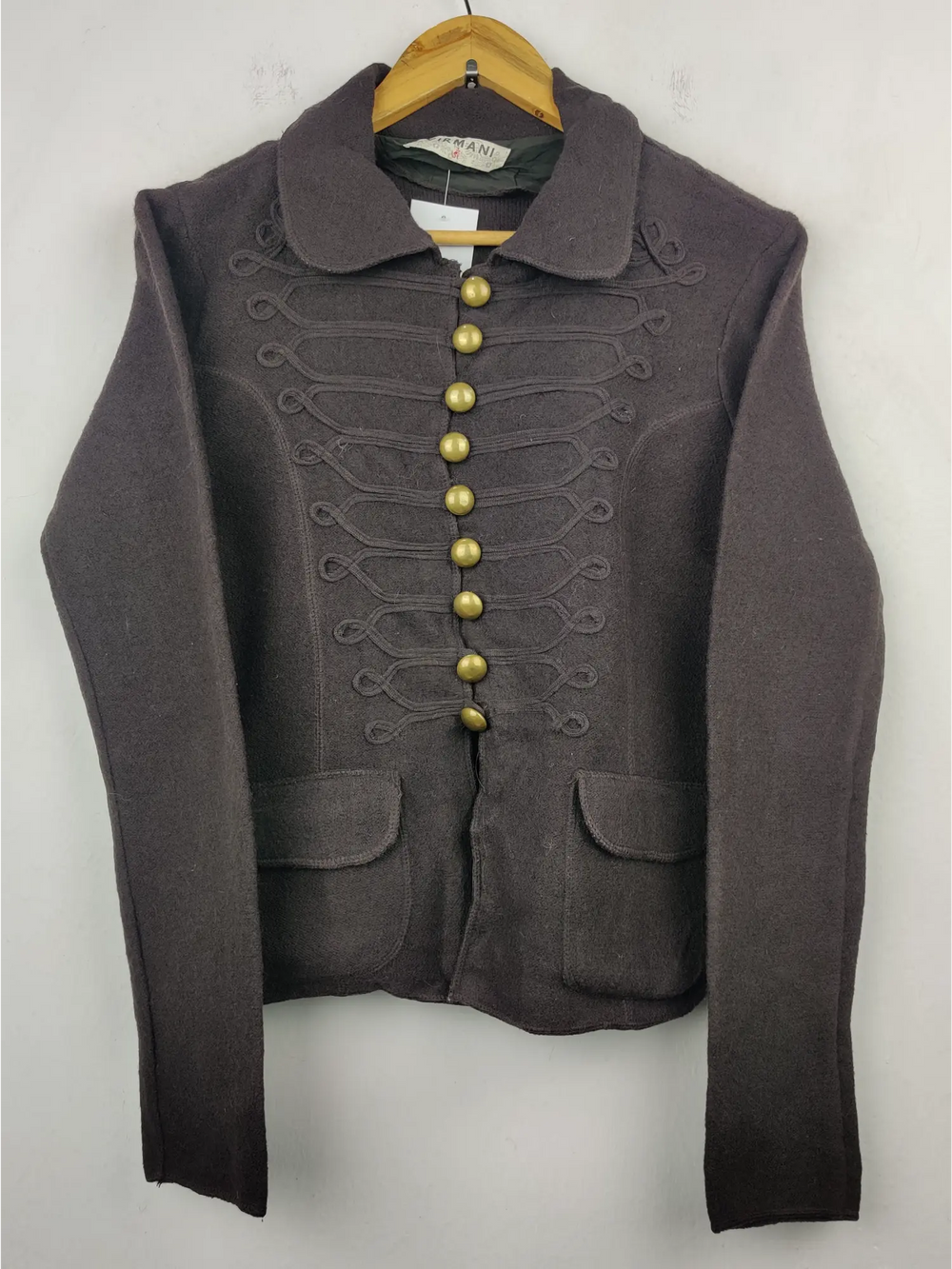 Buy online pre-used pre-loved 100% authentic & Original branded Virmani (LS-6438) available in Pakistan. Top international brands avilable.