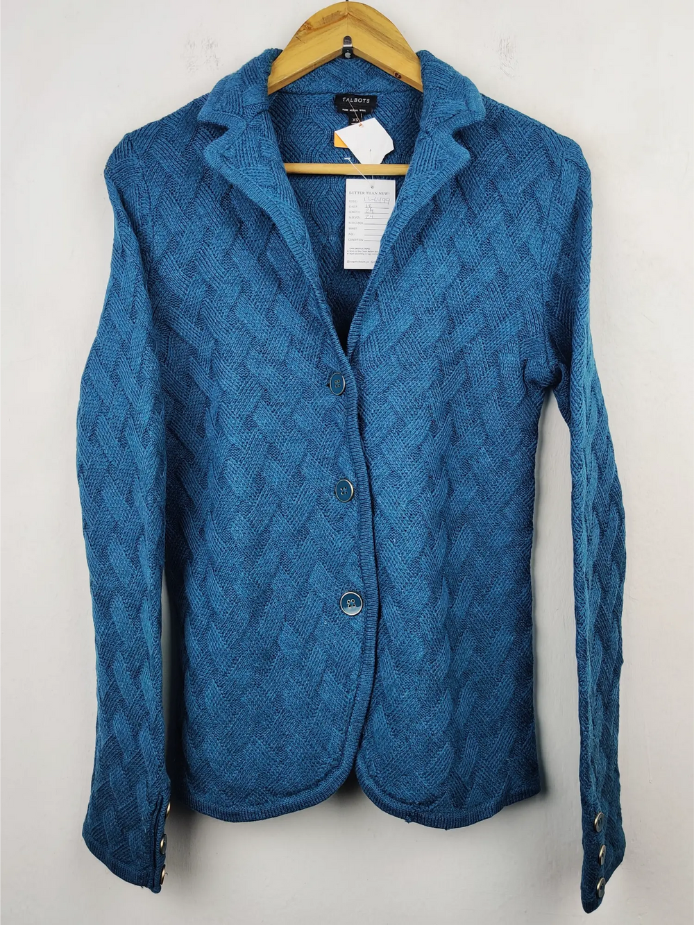 Buy online pre-used pre-loved 100% authentic & Original branded Talbots (LS-6499) available in Pakistan. Top international brands avilable.