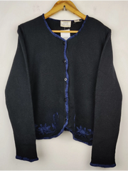 Buy online pre-used pre-loved 100% authentic & Original branded Field Manor (LS-6544) available in Pakistan. Top international brands avilable.