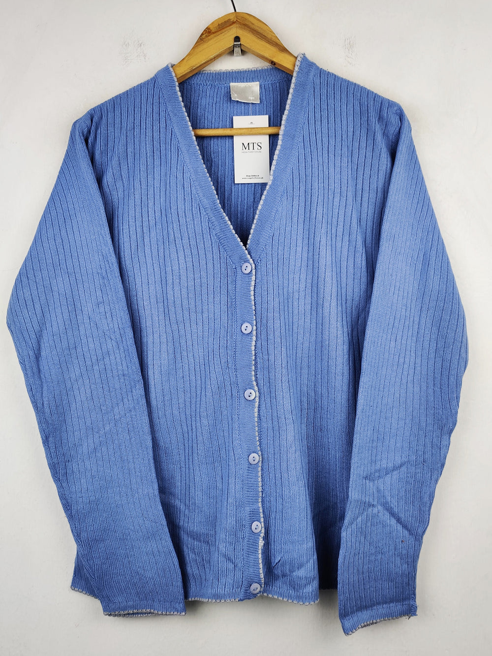 Buy online pre-used pre-loved 100% authentic & Original branded Unknown Brand (LS-6864) available in Pakistan. Top international brands avilable.