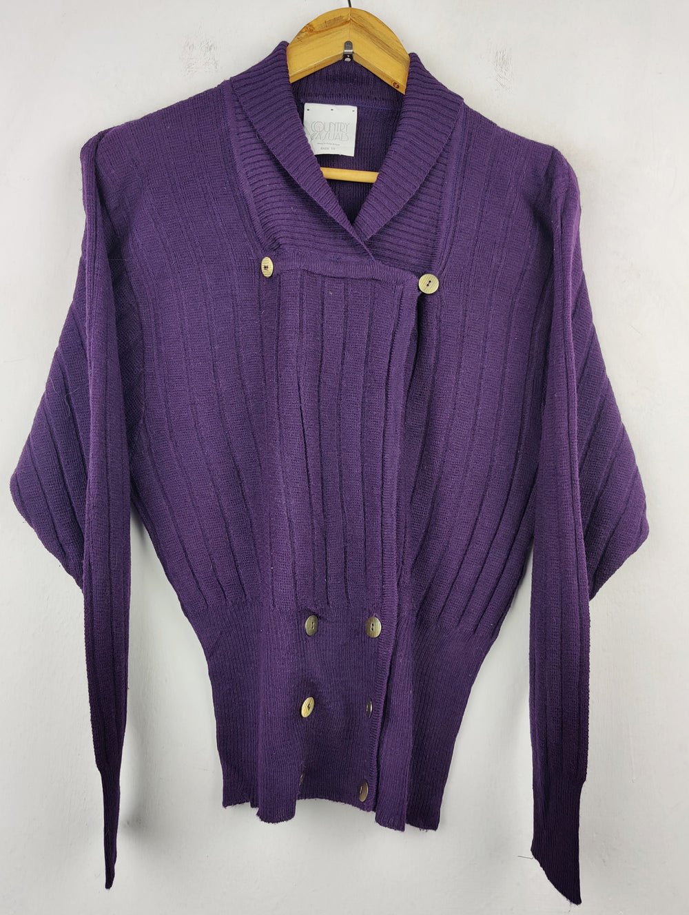 Buy online pre-used pre-loved 100% authentic & Original branded Country Casuals (LS-6897) available in Pakistan. Top international brands avilable.