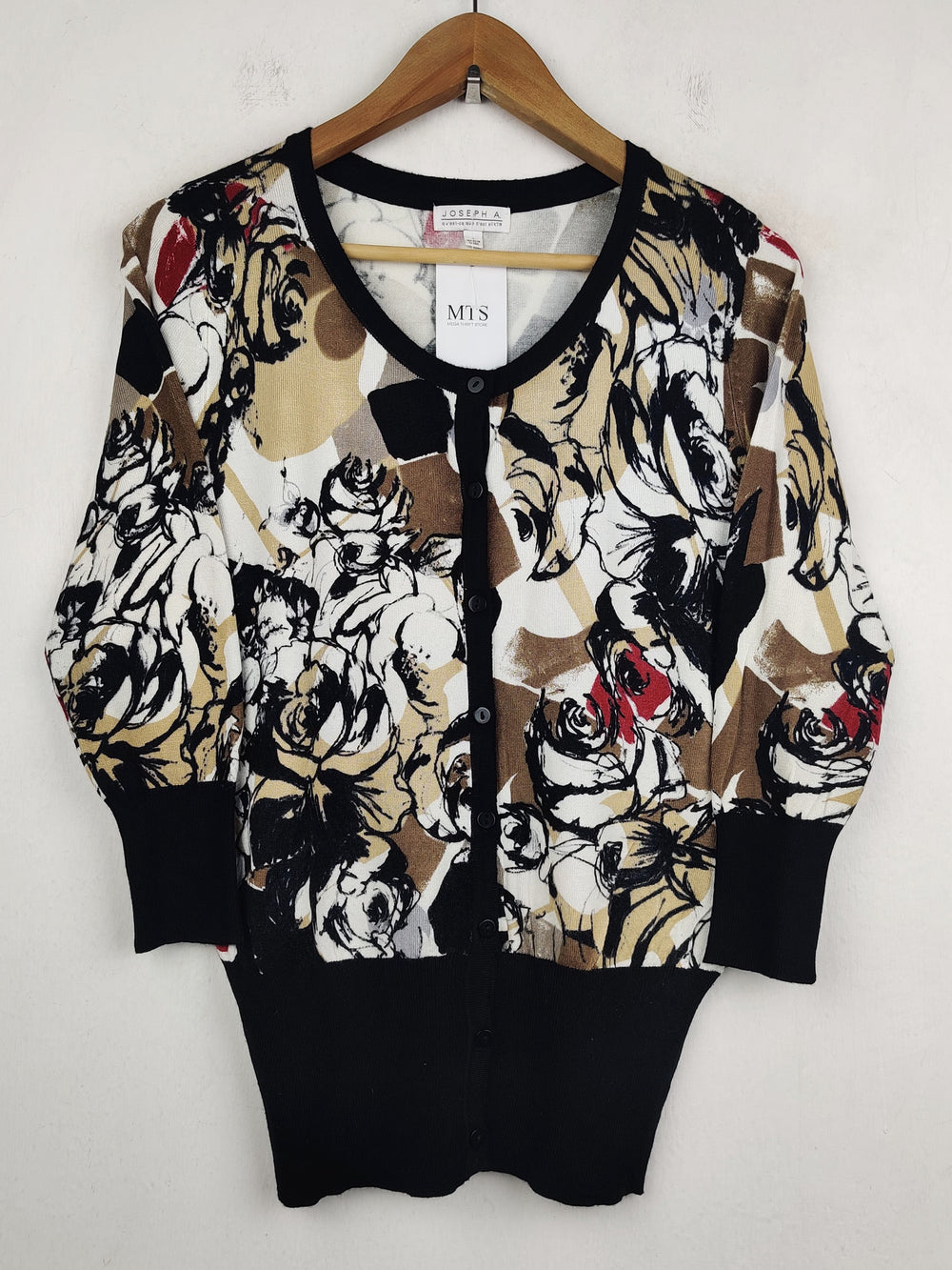 Buy online pre-used pre-loved 100% authentic & Original branded Josepha (LS-7031) available in Pakistan. Top international brands avilable.