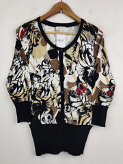 Buy online pre-used pre-loved 100% authentic & Original branded Josepha (LS-7031) available in Pakistan. Top international brands avilable.