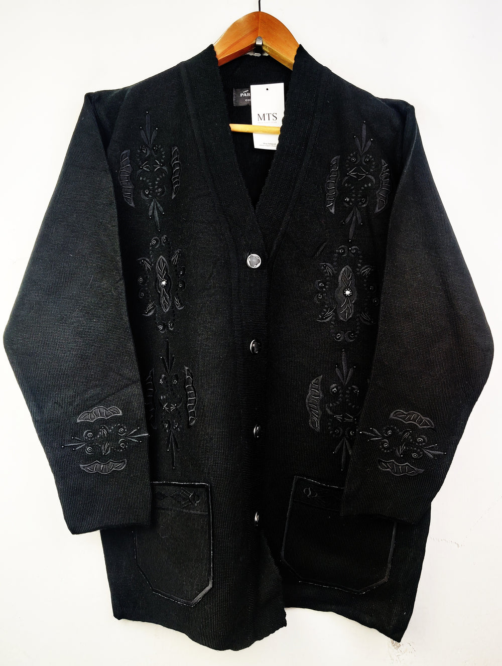 Buy online pre-used pre-loved 100% authentic & Original branded Paramour (LS-7187) available in Pakistan. Top international brands avilable.