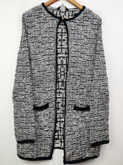 Buy online pre-used pre-loved 100% authentic & Original branded F&F (LS-7190) available in Pakistan. Top international brands avilable.