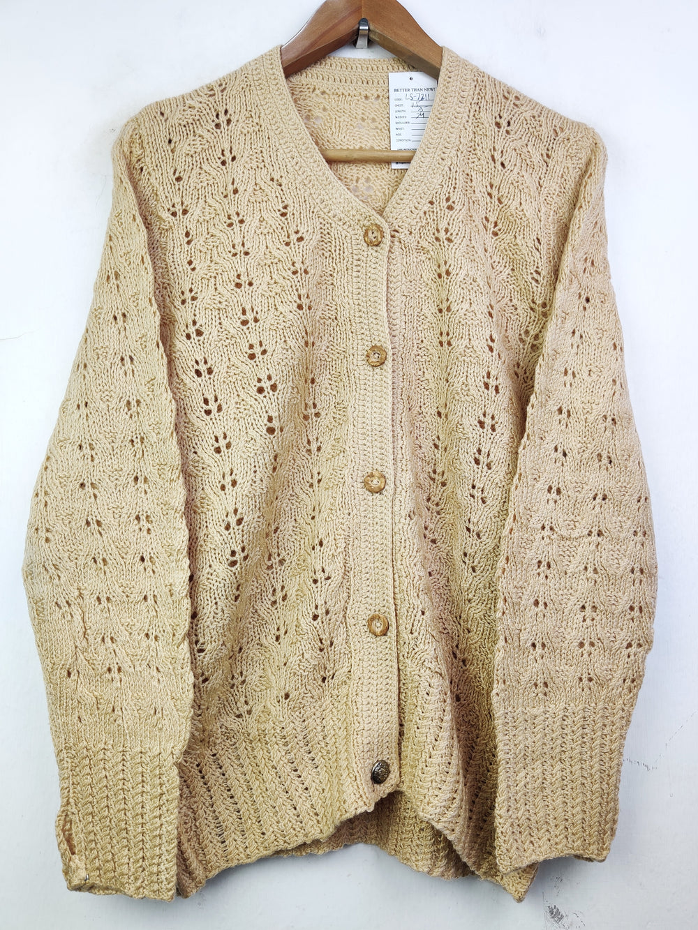 Buy online pre-used pre-loved 100% authentic & Original branded Unknown Brand (LS-7211) available in Pakistan. Top international brands avilable.