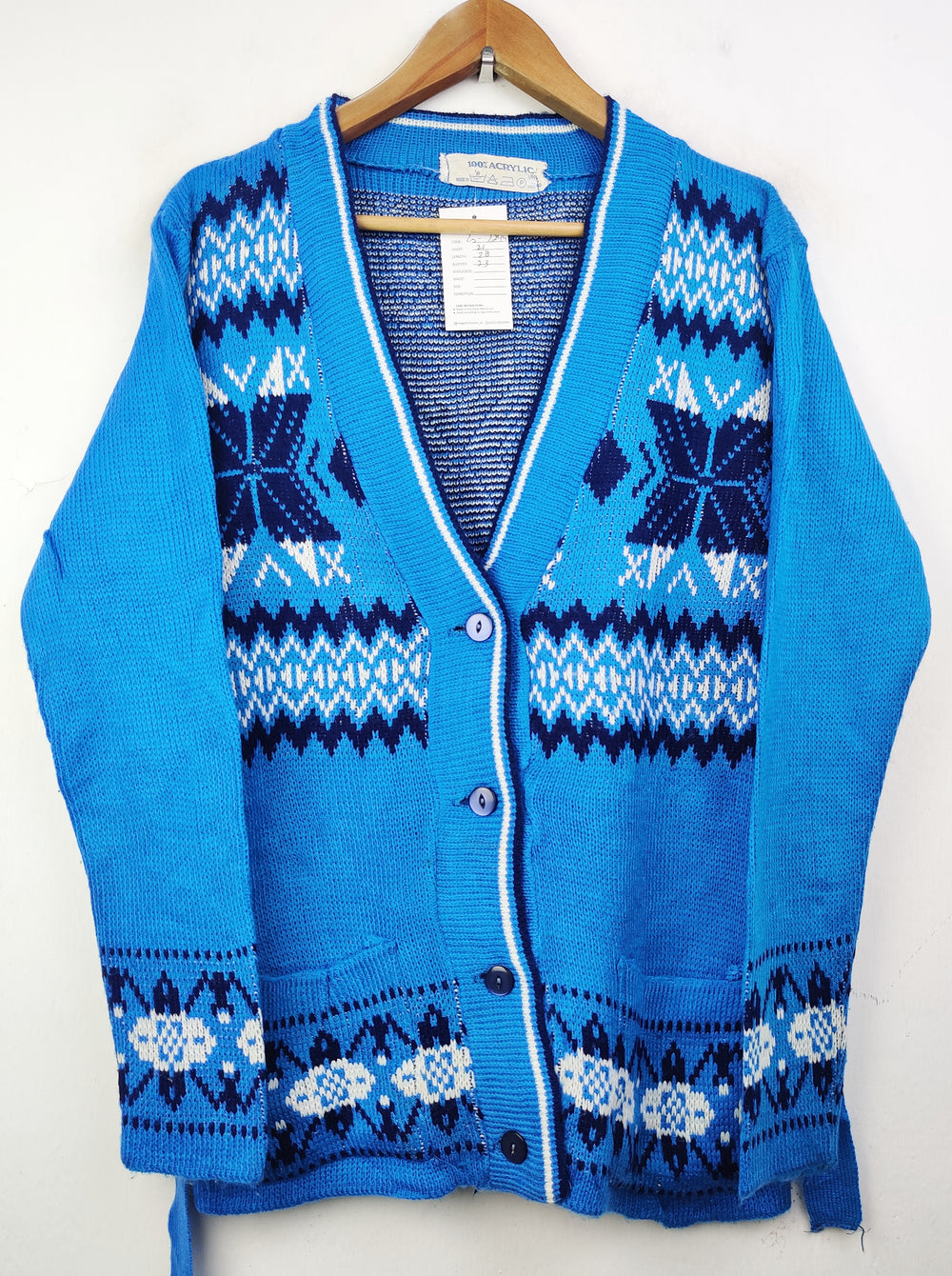 Buy online pre-used pre-loved 100% authentic & Original branded Unknown Brand (LS-7244) available in Pakistan. Top international brands avilable.