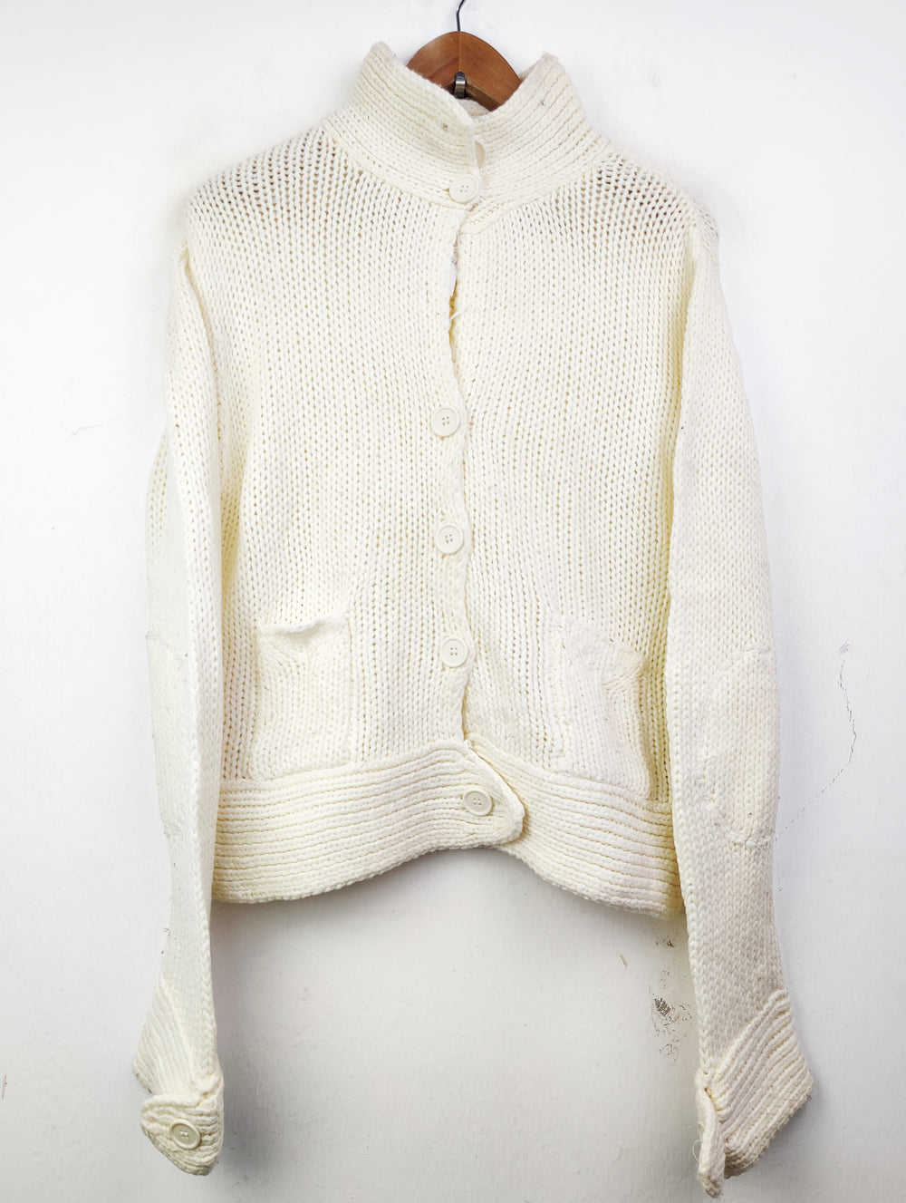 Buy online pre-used pre-loved 100% authentic & Original branded Atmosphere (LS-7256) available in Pakistan. Top international brands avilable.