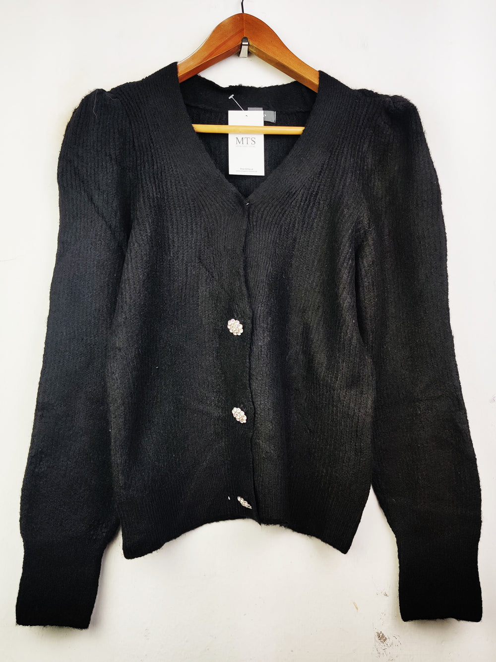 Buy online pre-used pre-loved 100% authentic & Original branded Primark (LS-7272) available in Pakistan. Top international brands avilable.