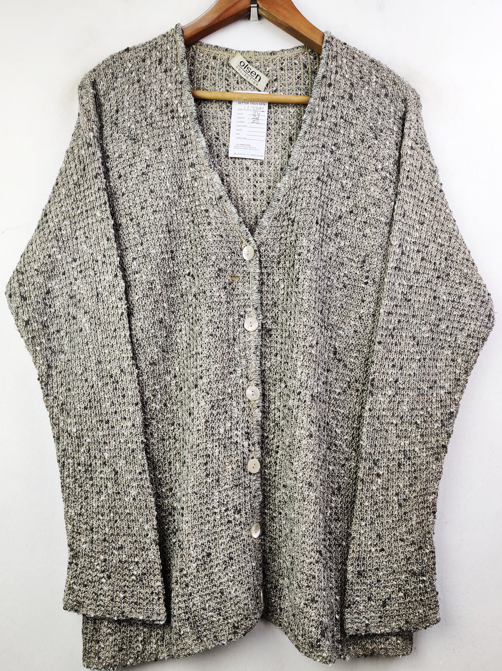 Buy online pre-used pre-loved 100% authentic & Original branded Olsen Collection (LS-7392) available in Pakistan. Top international brands avilable.