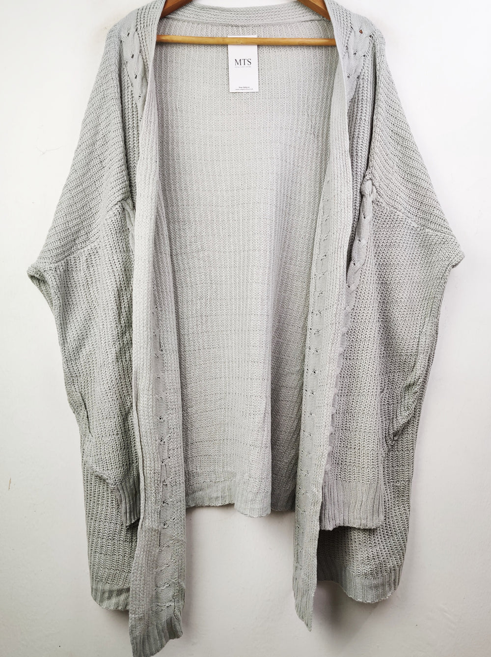 Buy online pre-used pre-loved 100% authentic & Original branded Shein (LS-7414) available in Pakistan. Top international brands avilable.