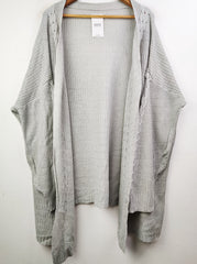 Buy online pre-used pre-loved 100% authentic & Original branded Shein (LS-7414) available in Pakistan. Top international brands avilable.