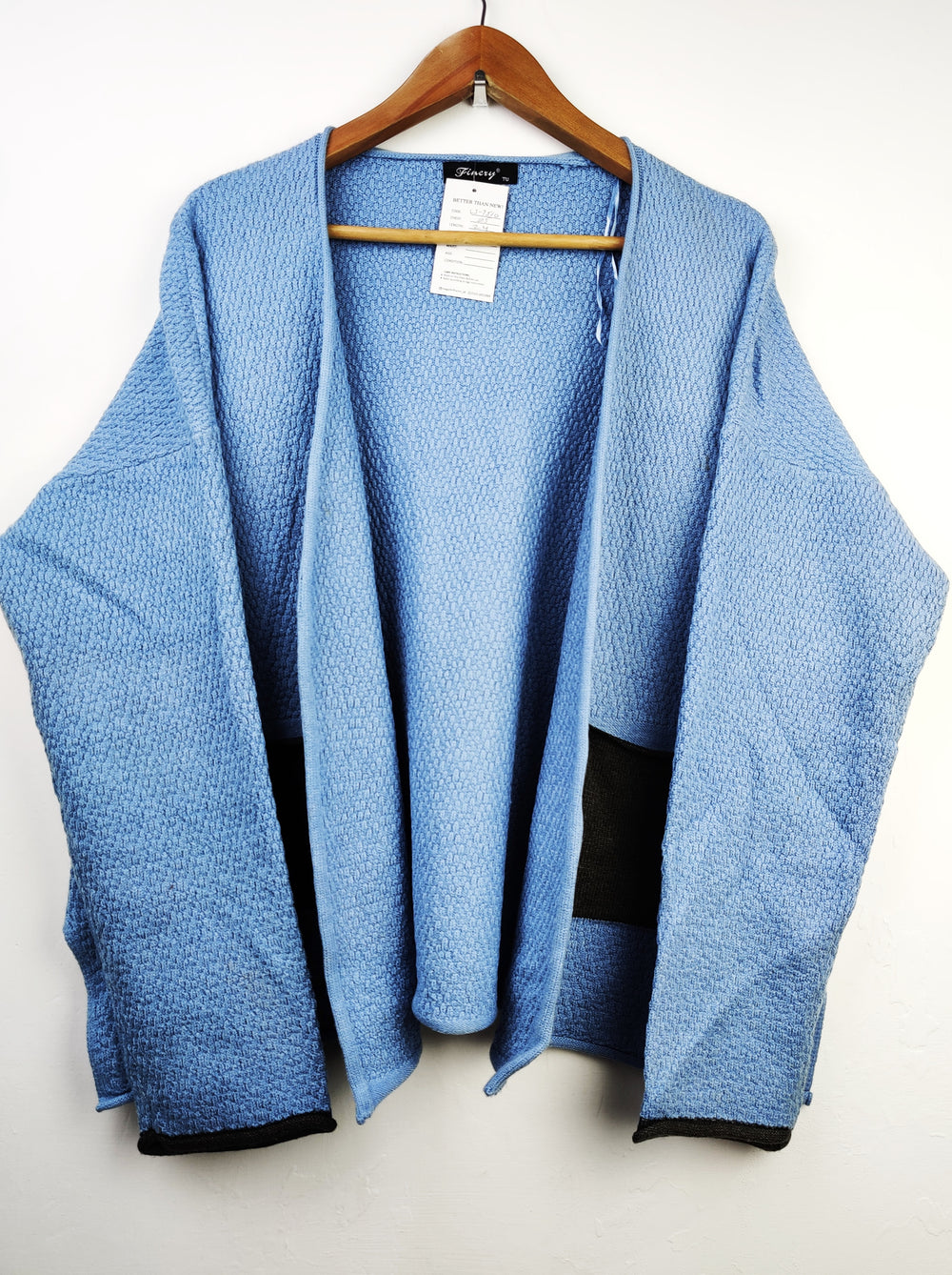 Buy online pre-used pre-loved 100% authentic & Original branded Finery (LS-7510) available in Pakistan. Top international brands avilable.