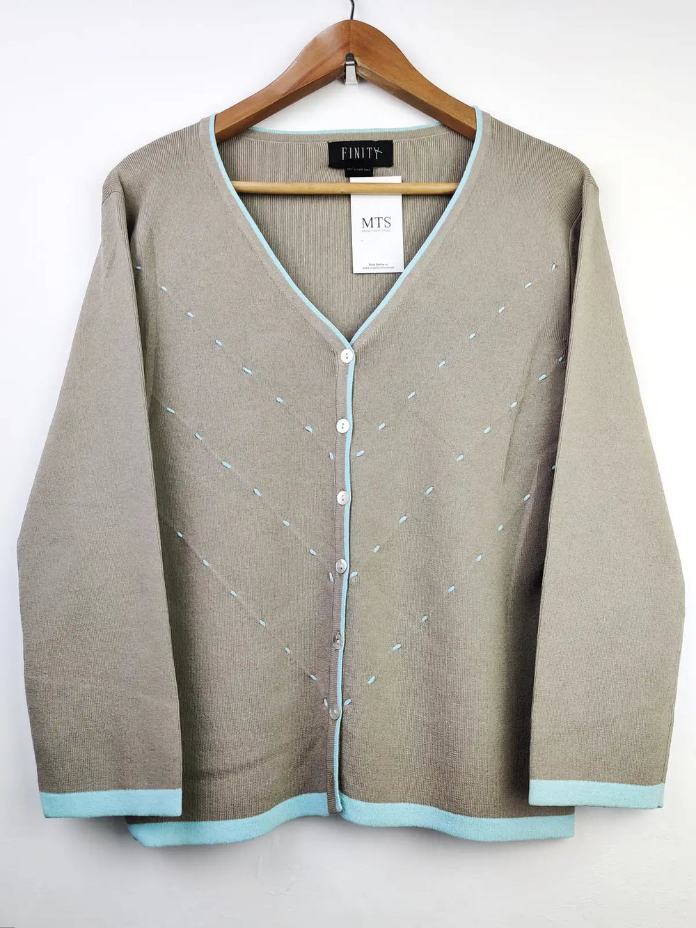 Buy online pre-used pre-loved 100% authentic & Original branded Finity (LS-7518) available in Pakistan. Top international brands avilable.